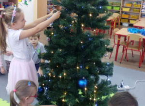 Choinkę ubieramy i na święta czekamy gr VI