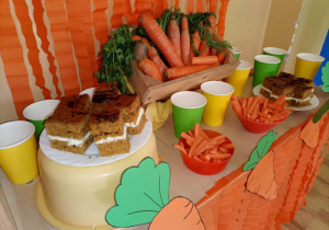 Ciasto marchewkowe przygotowane przez nasze wspaniałe panie kucharki.
