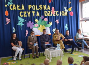 Cała Polska czyta dzieciom