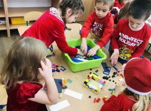 Prezenty od Mikołaja (grupa IV)