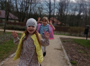 Zabawy w PARKU RÓŻANYM Grupa V