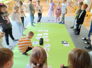 Zajęcia językowe w ramach projektu ,,AKADEMIA KOMPETENCJI - WSPARCIE EDUKACJI PRZEDSZKOLNEJ W GMINIE ŁASK"- grupa V
