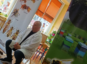 Warsztaty pszczelarskie w grupie V