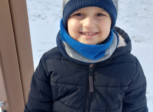 Maluszki korzystają z uroków zimy (Film)