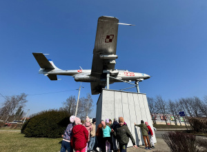 Spacer ulicami miasta - odwiedzamy ciekawe miejsca w Łasku- grupa IV