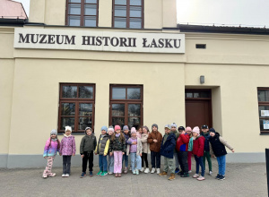 Wycieczka do Muzeum Historii Łasku gr. IV (Film)