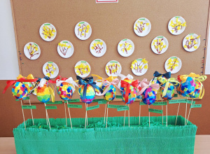 Przedszkolaki z grupy V przygotowują się do Świąt Wielkanocnych