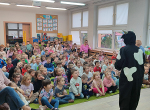 Teatr Edukacji i Profilaktyki MASKA przedstawia spektakl „Kangur Płatek i wyprawa po złoty skok”