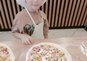 Dzieci w pizzerii
