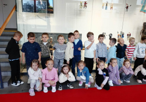 Dzieci w teatrze