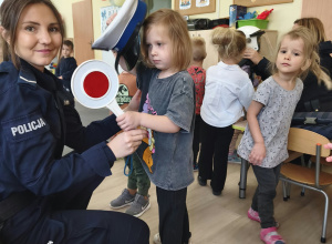 Bezpieczni na drodze - spotkanie z POLICJĄ (FILM)