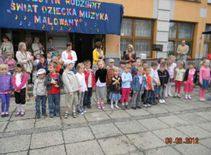 VI Festyn Rodzinny w naszym Przedszkolu "Świat dziecka muzyką malowany"